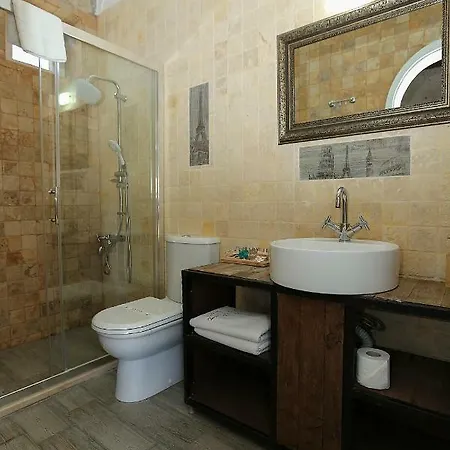 La Bien Bed & Breakfast 2*